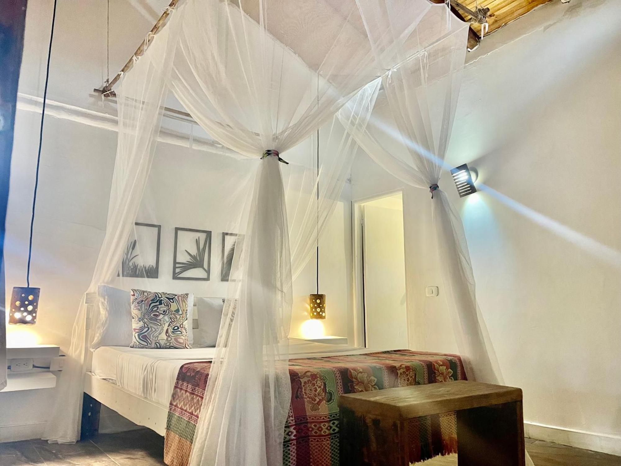 Kawabonga Hotel Palomino Bagian luar foto