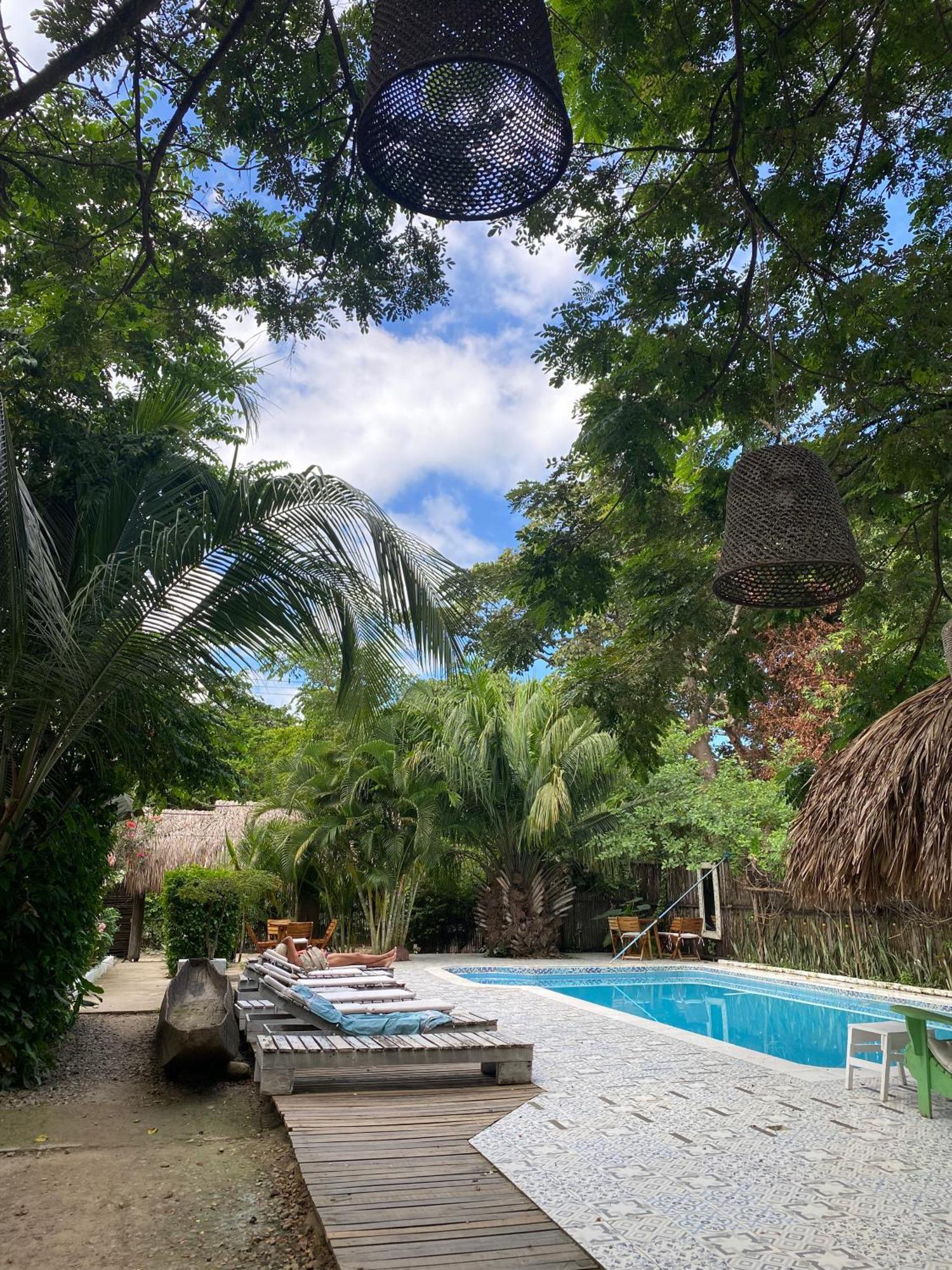 Kawabonga Hotel Palomino Bagian luar foto
